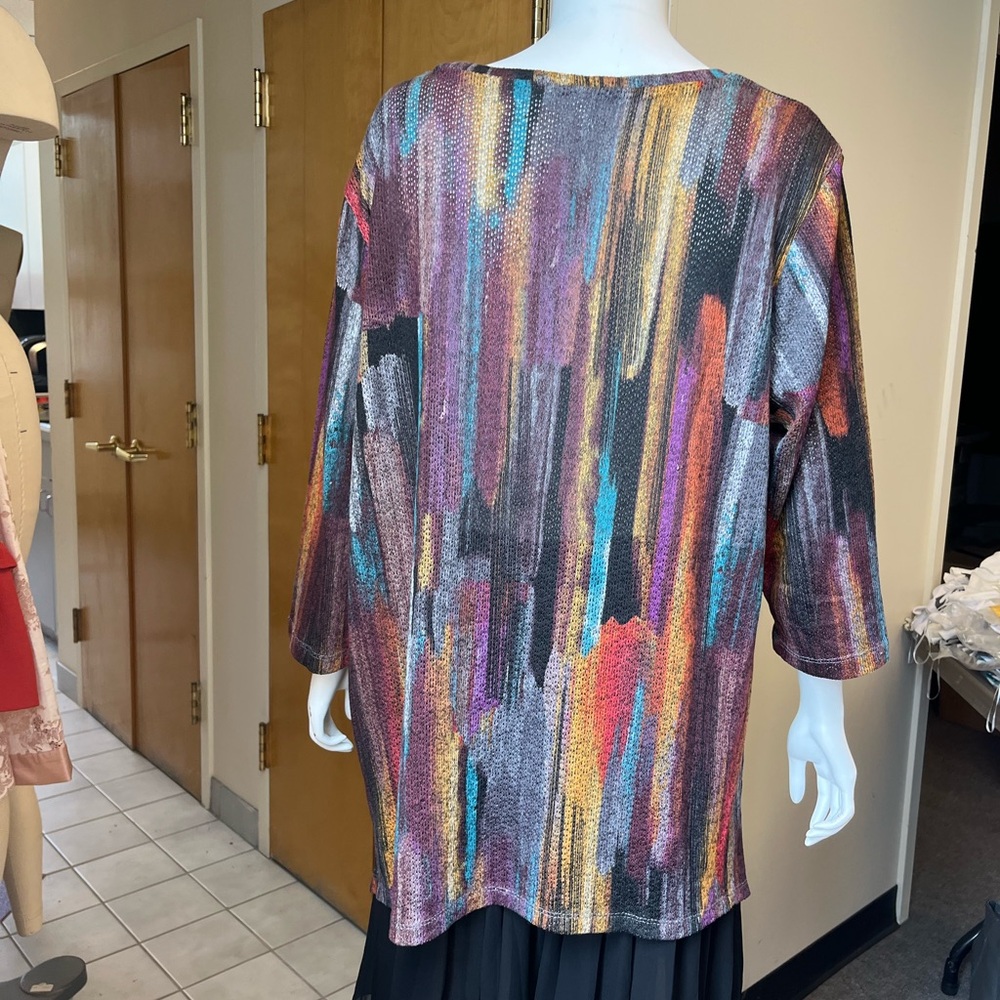 Multi-Color Woman’s Tunic - Picture 8 of 8